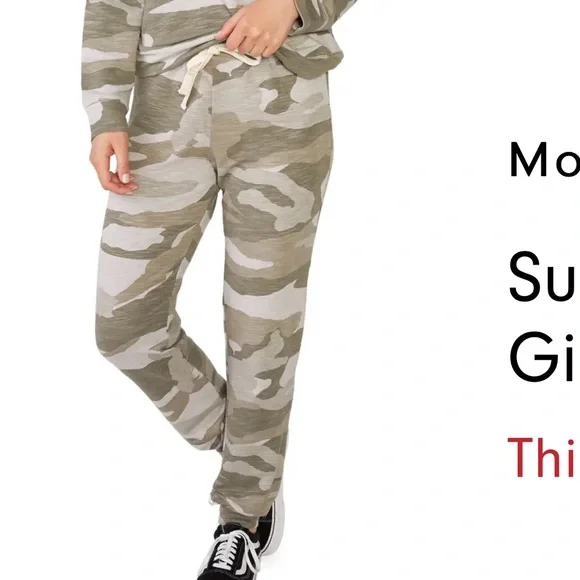 Monrow Vintage Camo Raglan and Sweatpants Set - Picture 8 of 9
